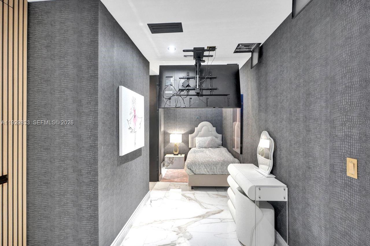 ECHO CONDO - Residential