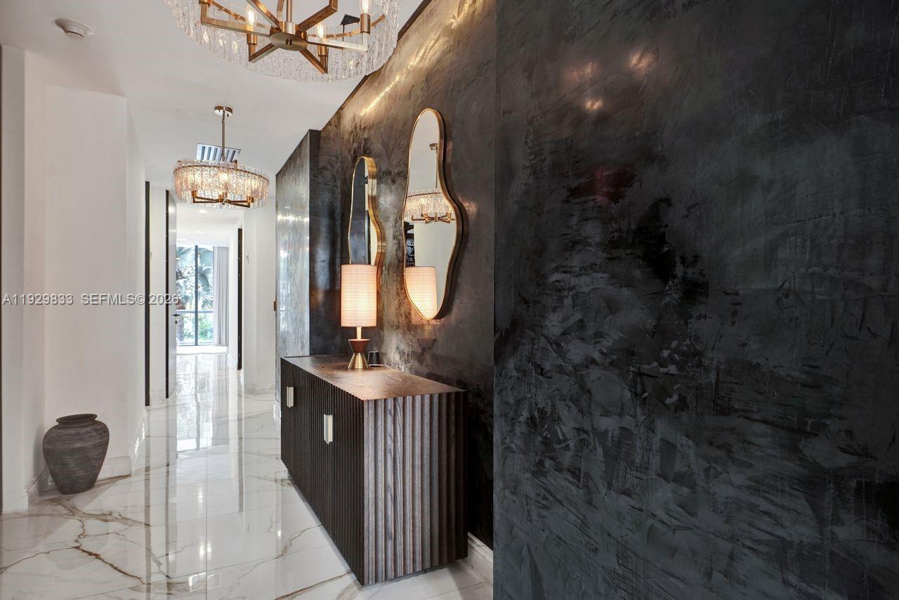 ECHO CONDO - Residential