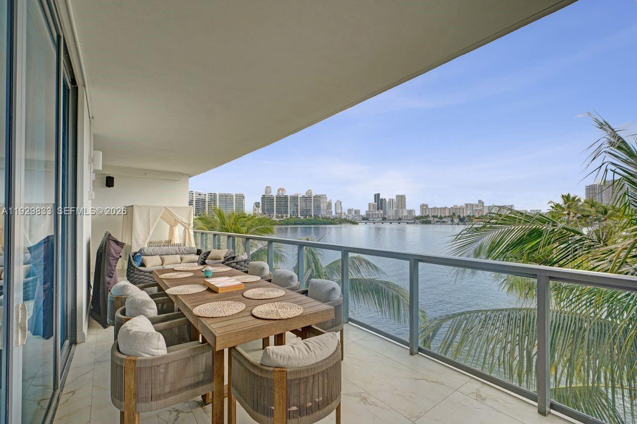 ECHO CONDO - Residential