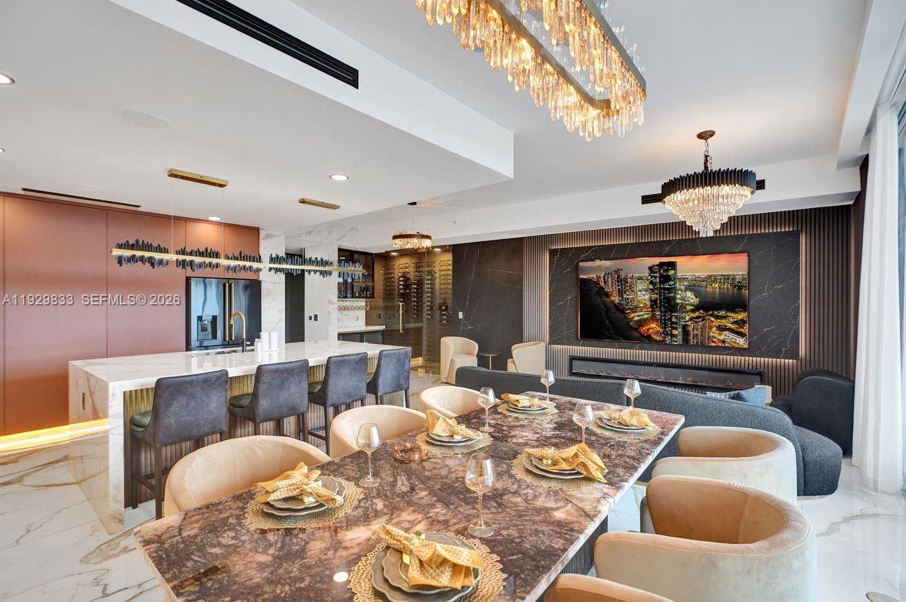 ECHO CONDO - Residential