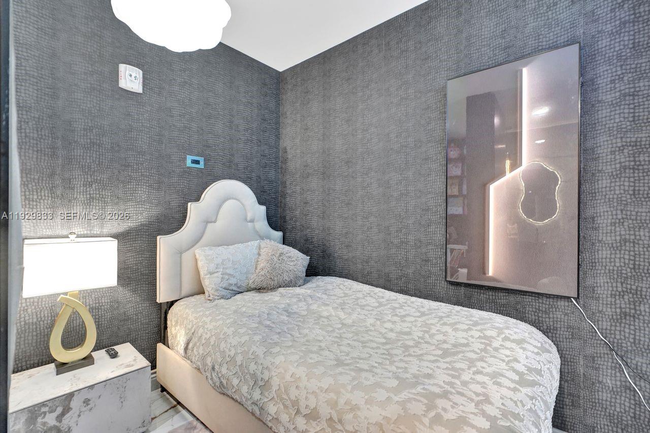 ECHO CONDO - Residential