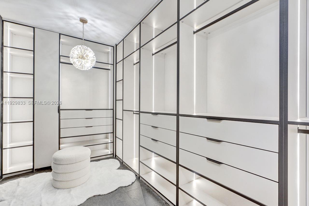 ECHO CONDO - Residential