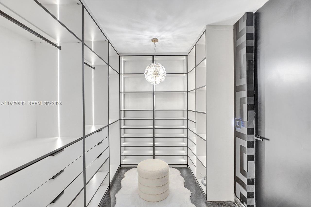 ECHO CONDO - Residential