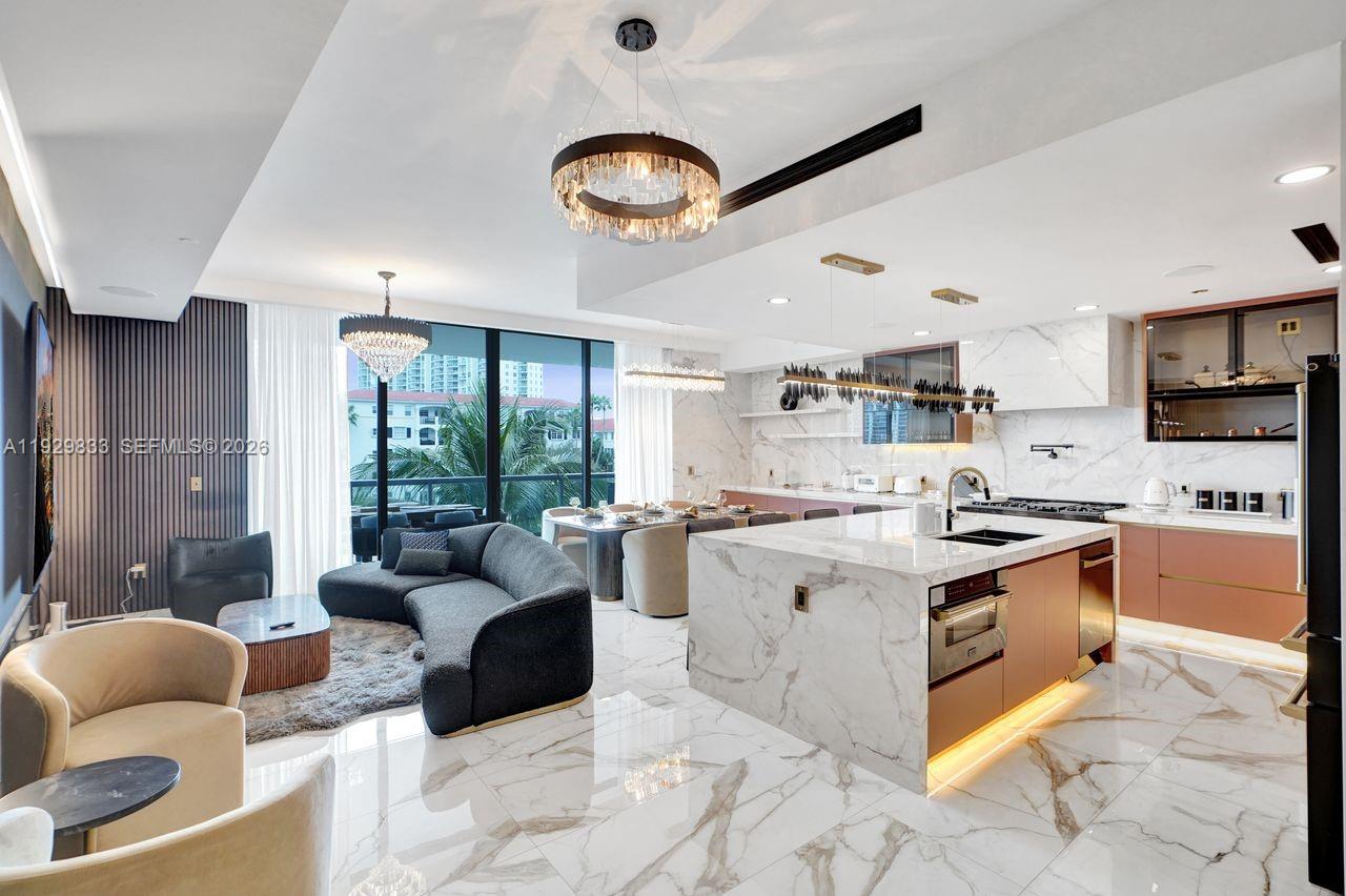 ECHO CONDO - Residential