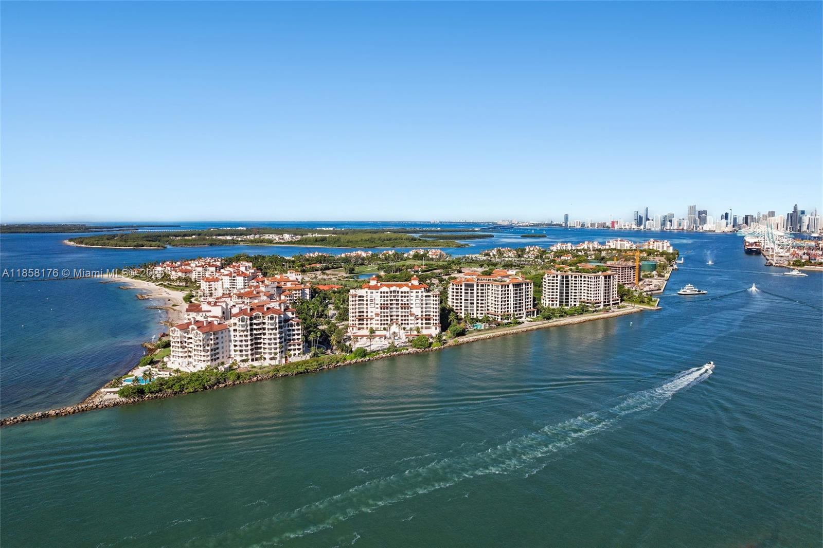 PALAZZO DEL MARE AT FISHER - Residential