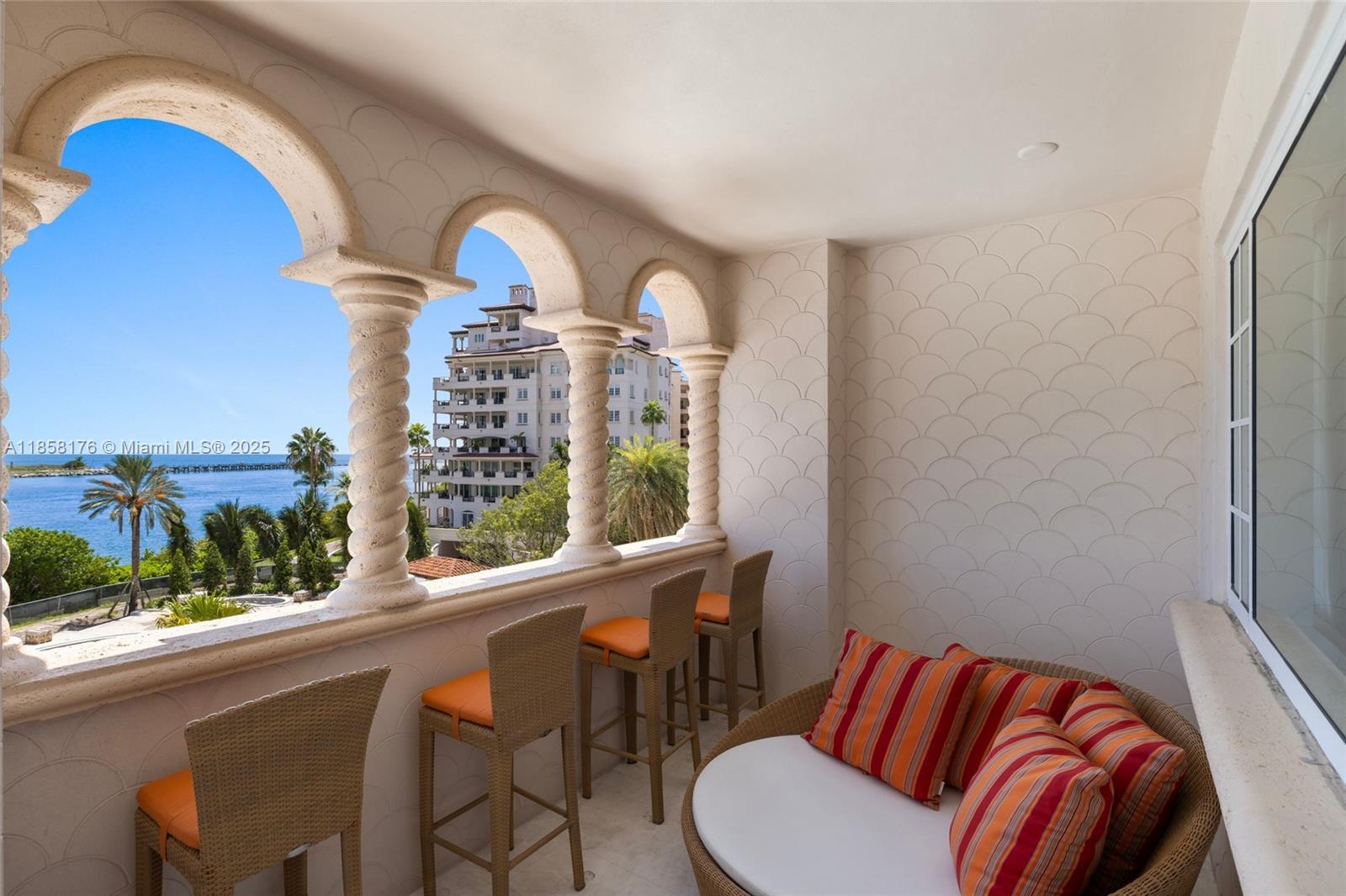PALAZZO DEL MARE AT FISHER - Residential