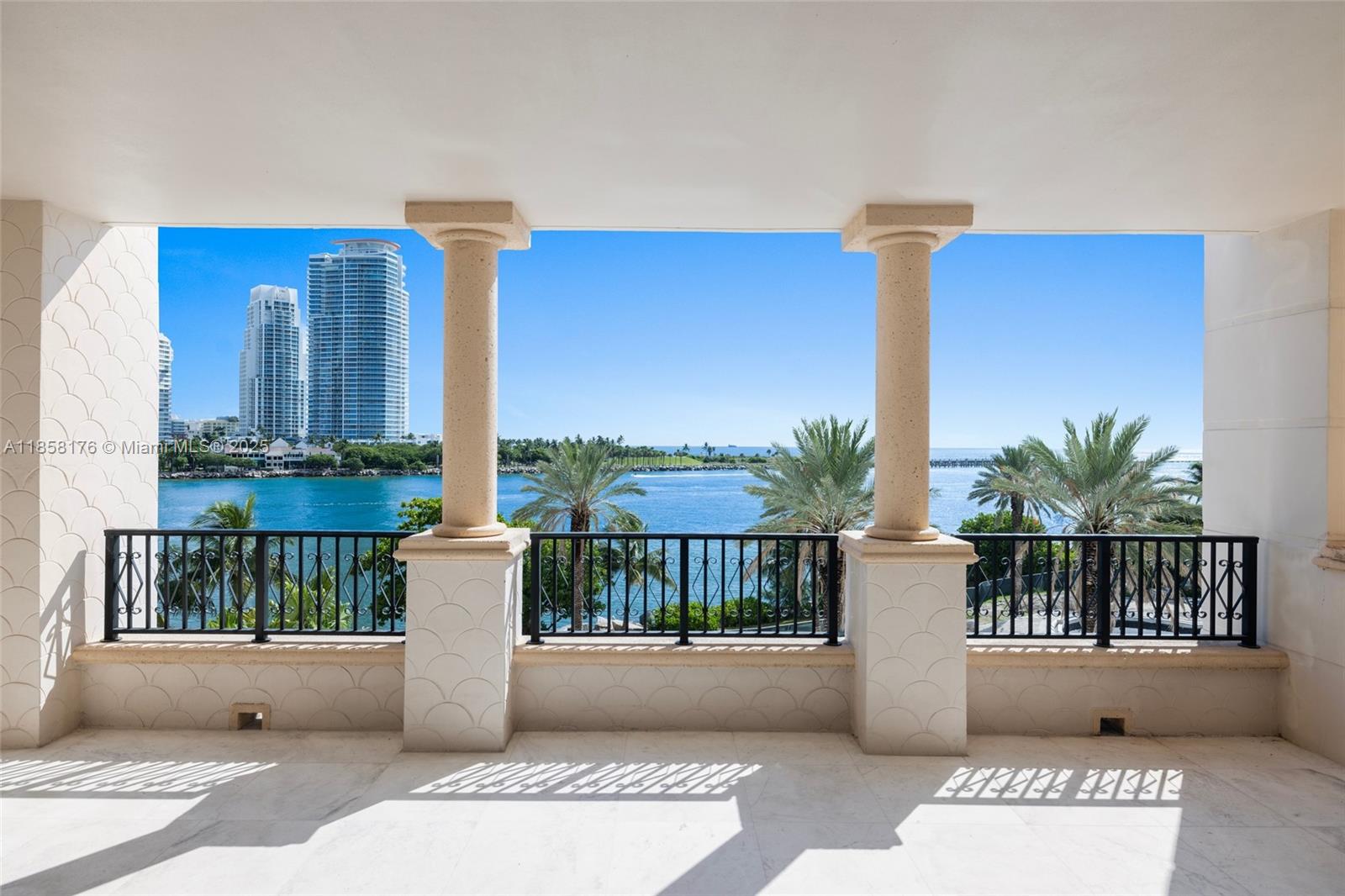 PALAZZO DEL MARE AT FISHER - Residential