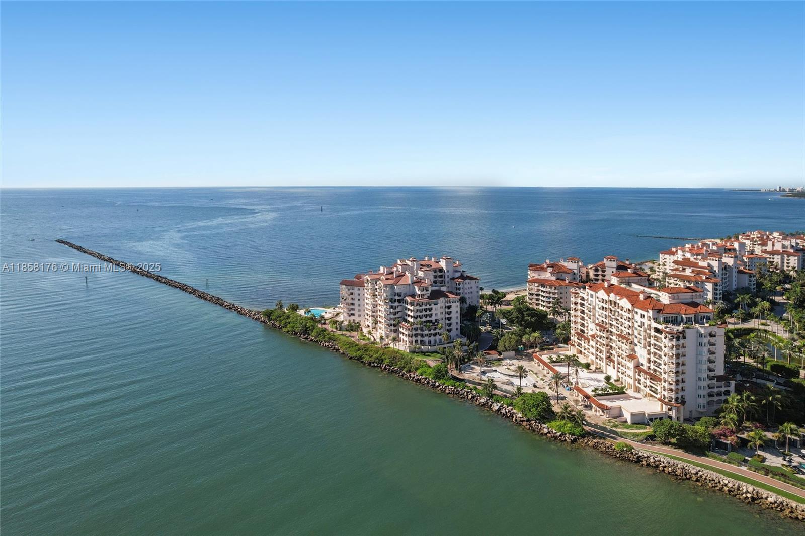 PALAZZO DEL MARE AT FISHER - Residential