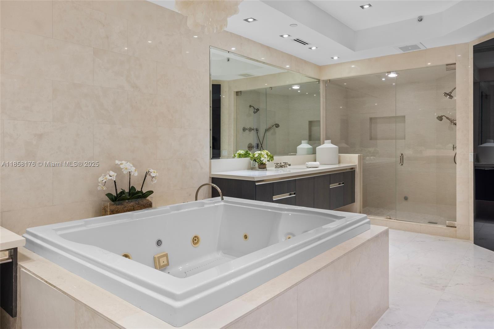 PALAZZO DEL MARE AT FISHER - Residential