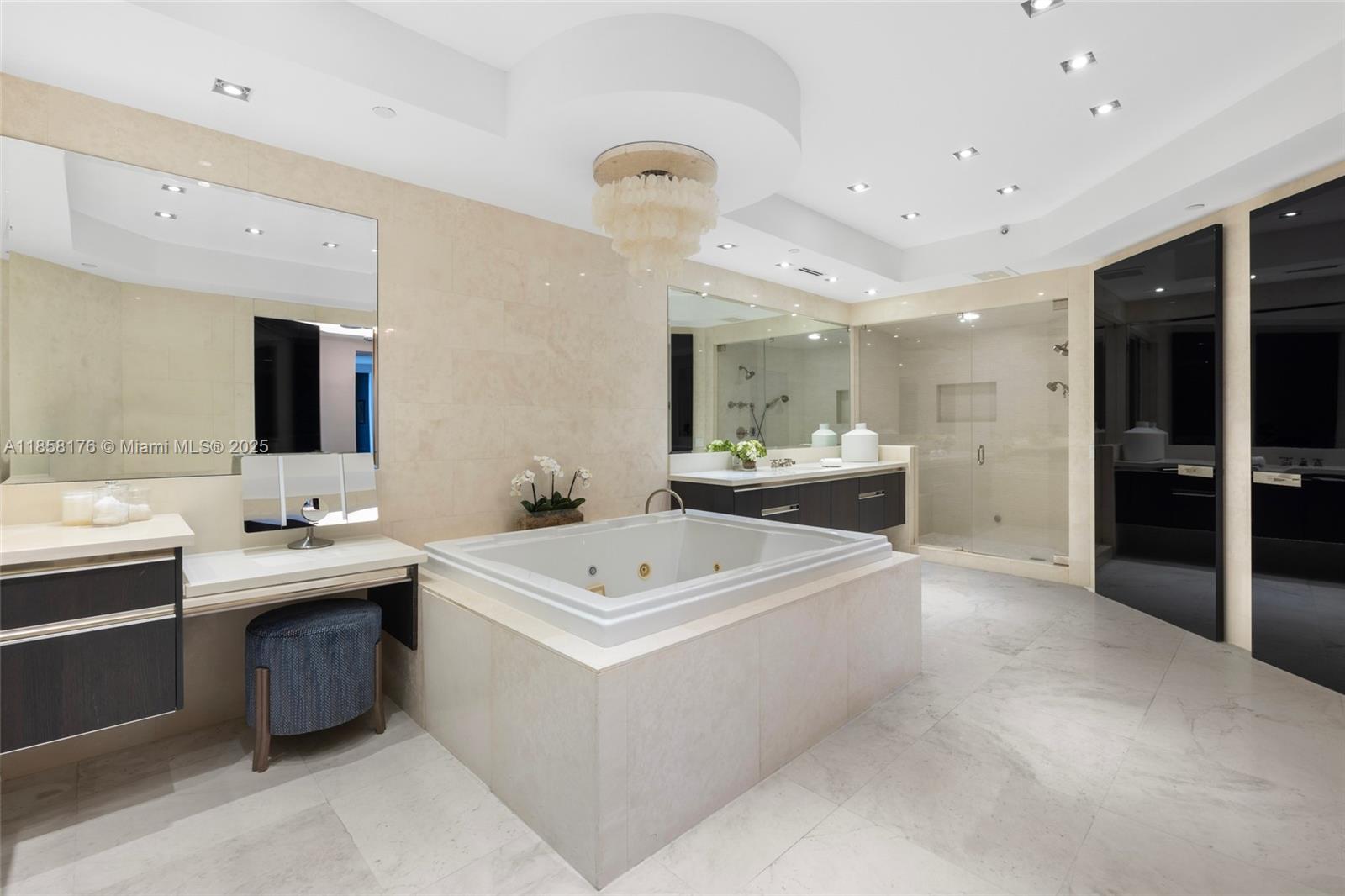 PALAZZO DEL MARE AT FISHER - Residential