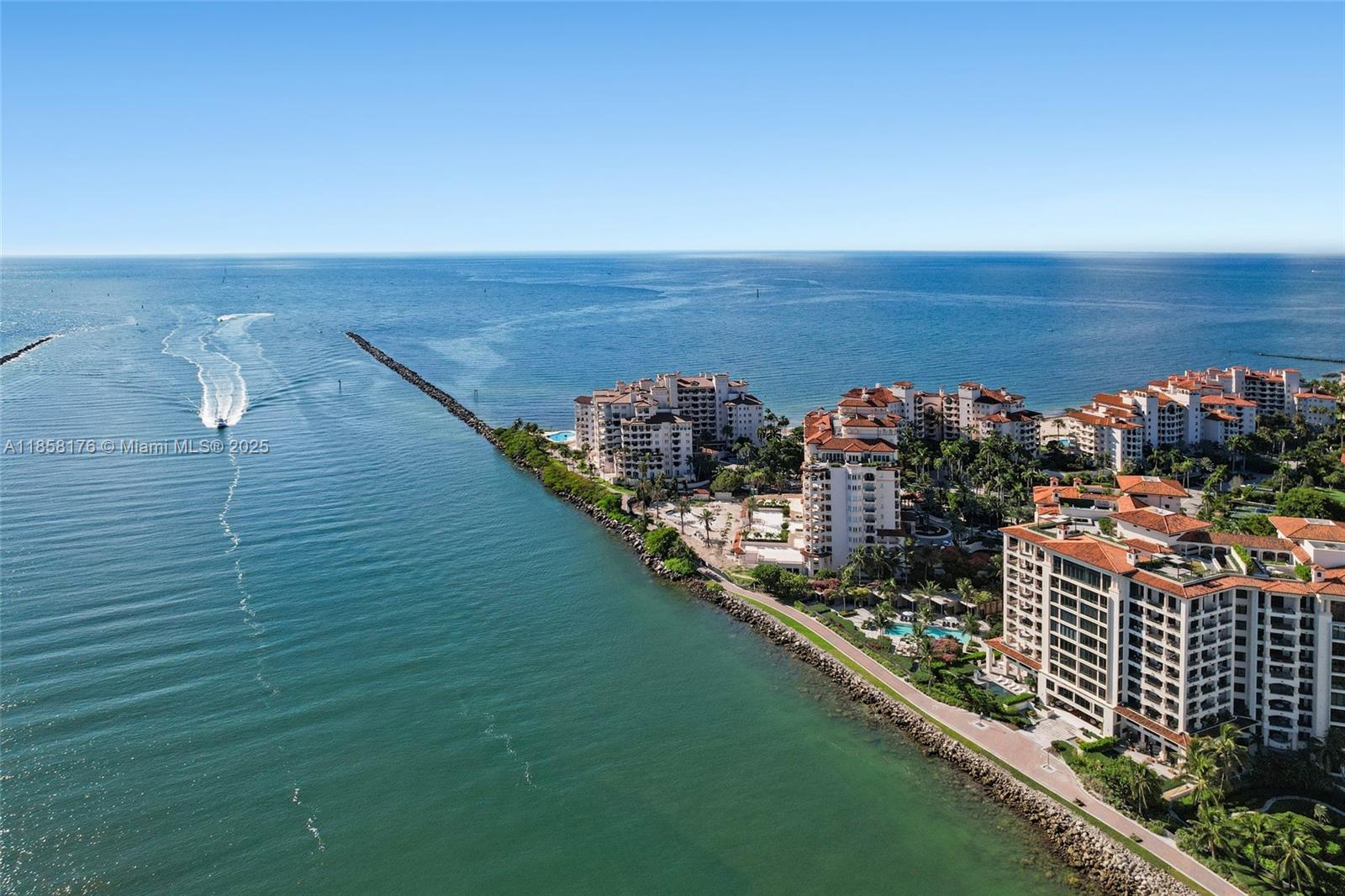 PALAZZO DEL MARE AT FISHER - Residential