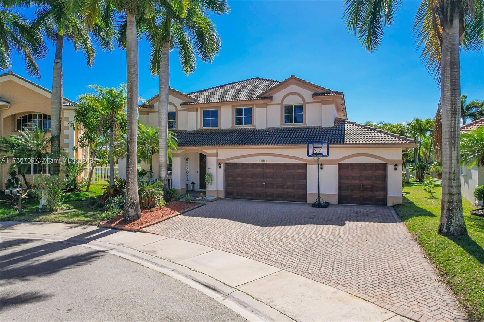 Rental Property at 1538 Cardinal Way, Weston, Broward County, Florida - Bedrooms: 4 
Bathrooms: 4  - $9,700 MO.