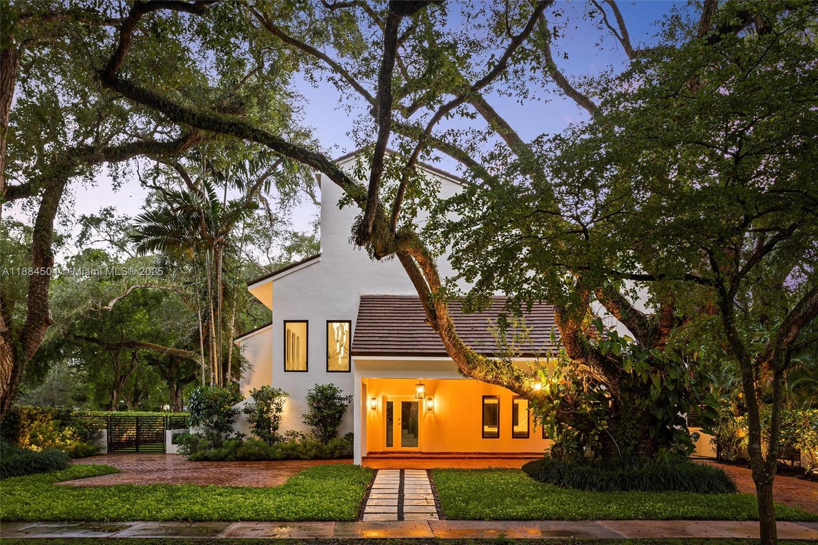 CORAL GABLES RIVIERA SEC - Residential