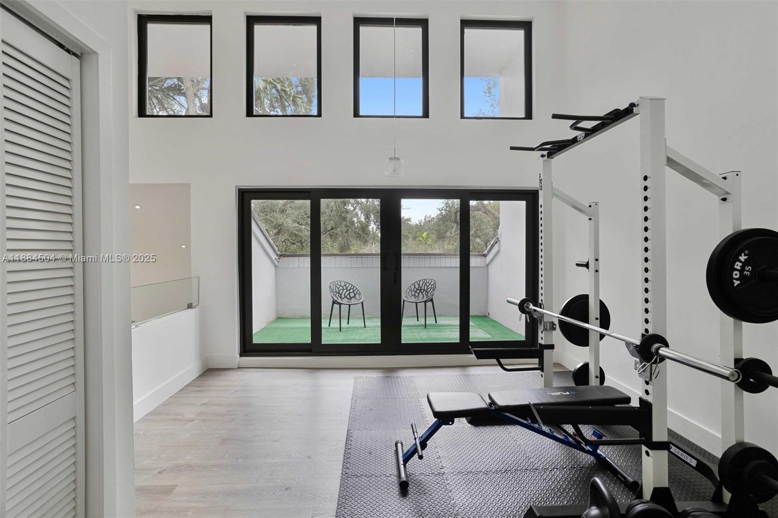 CORAL GABLES RIVIERA SEC - Residential