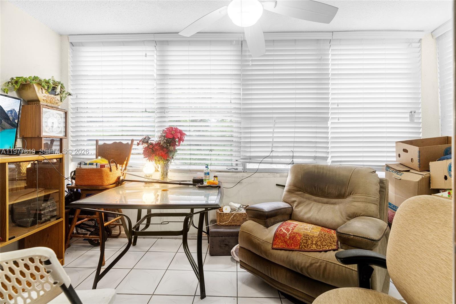 CYPRESS CHASE CONDO NO 1 - Residential