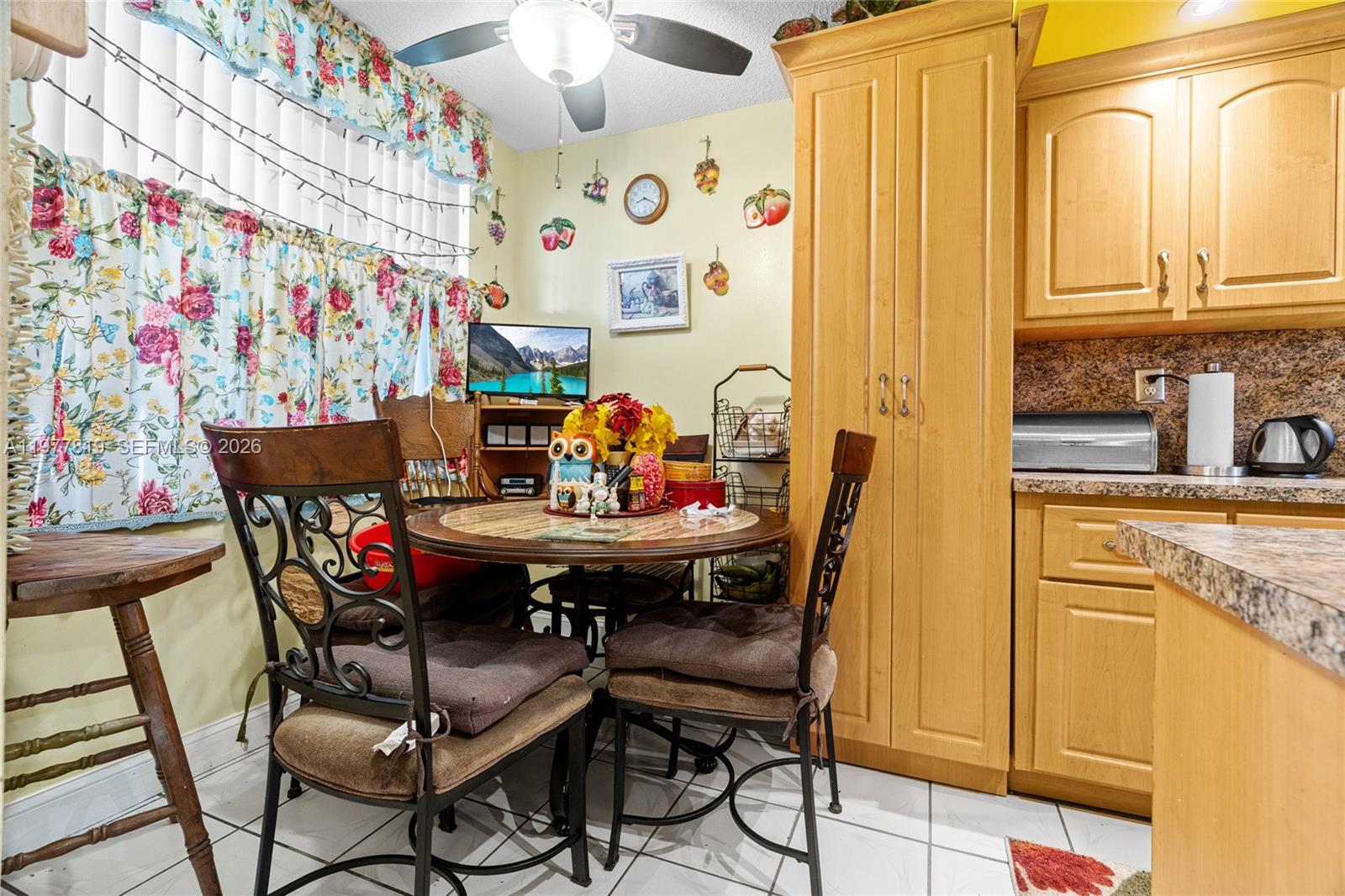 CYPRESS CHASE CONDO NO 1 - Residential