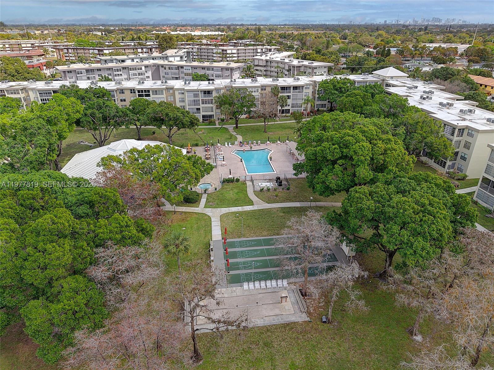 CYPRESS CHASE CONDO NO 1 - Residential