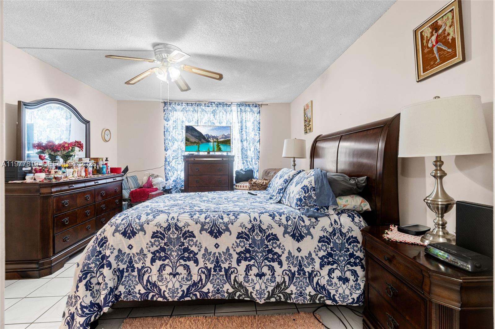 CYPRESS CHASE CONDO NO 1 - Residential