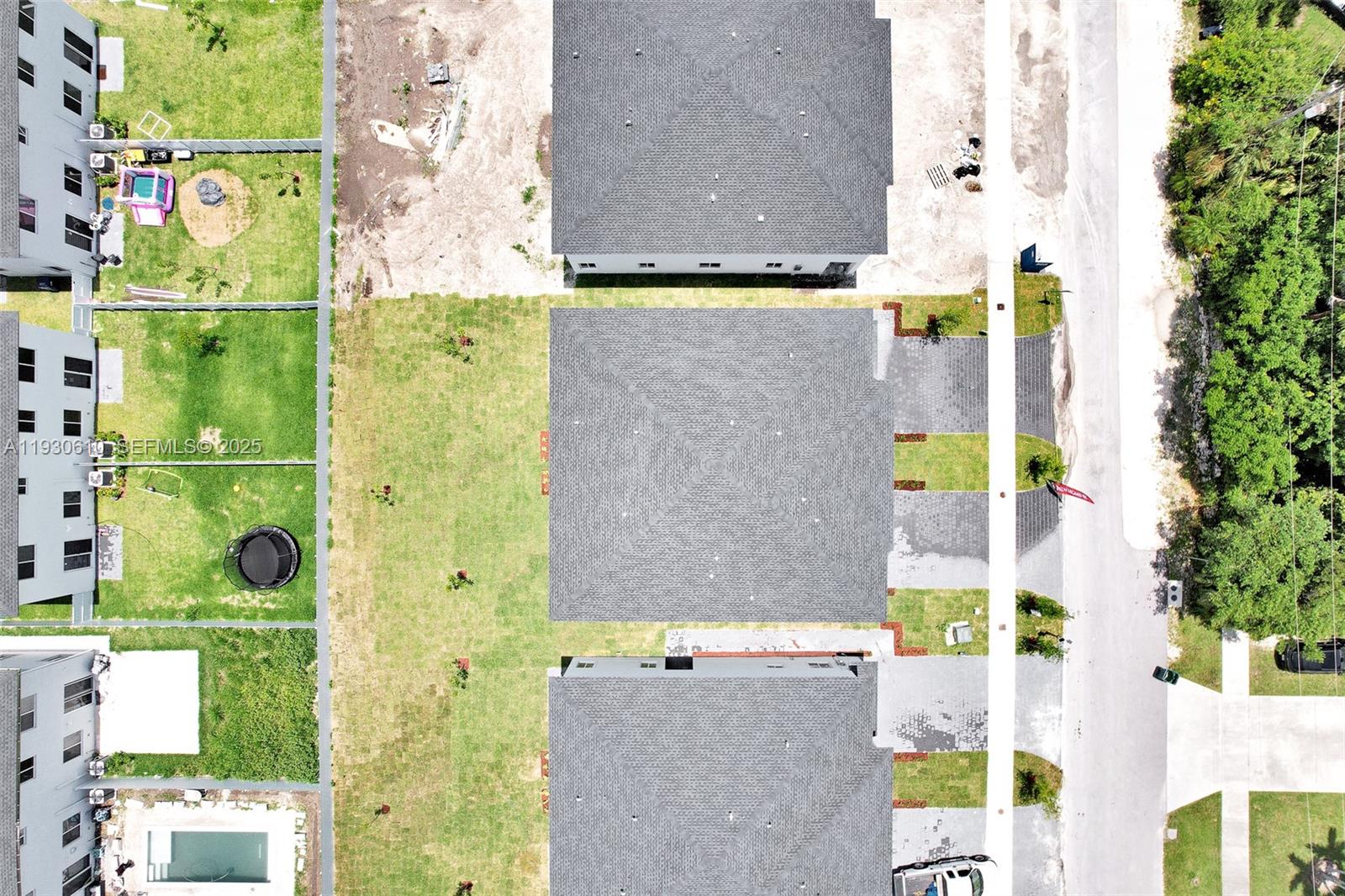 CHLOE ESTATES - Residential