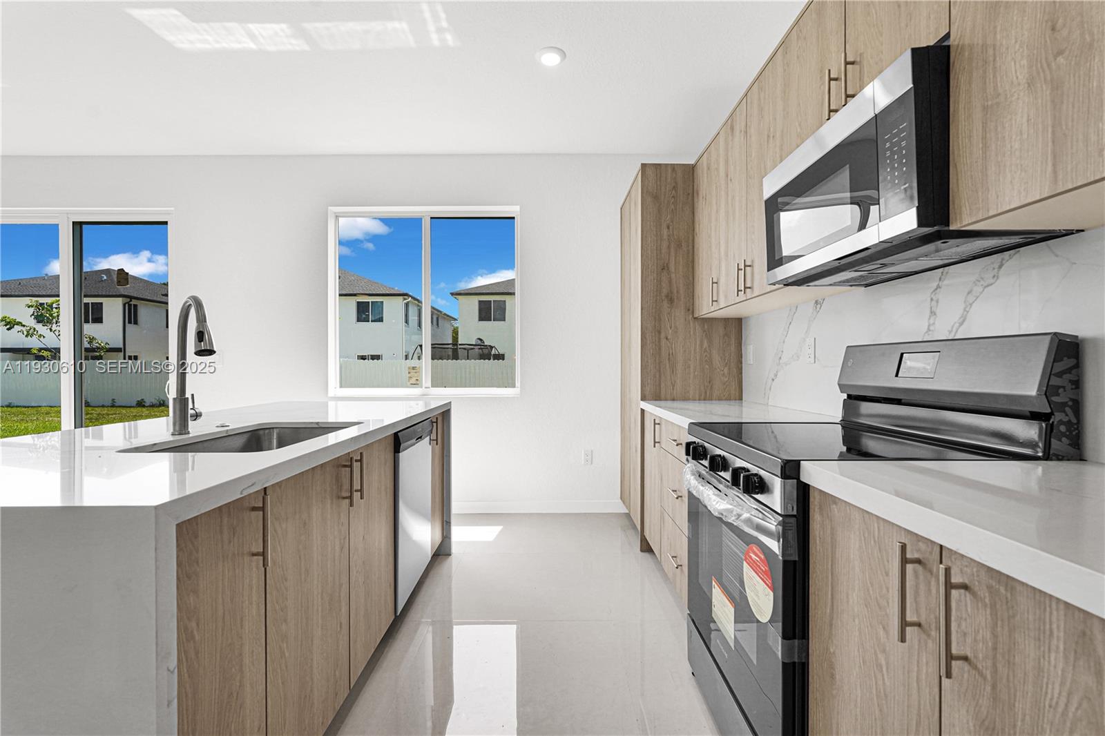 CHLOE ESTATES - Residential