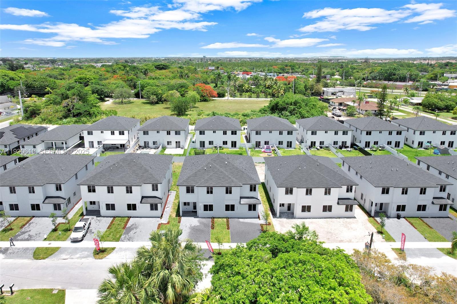 CHLOE ESTATES - Residential