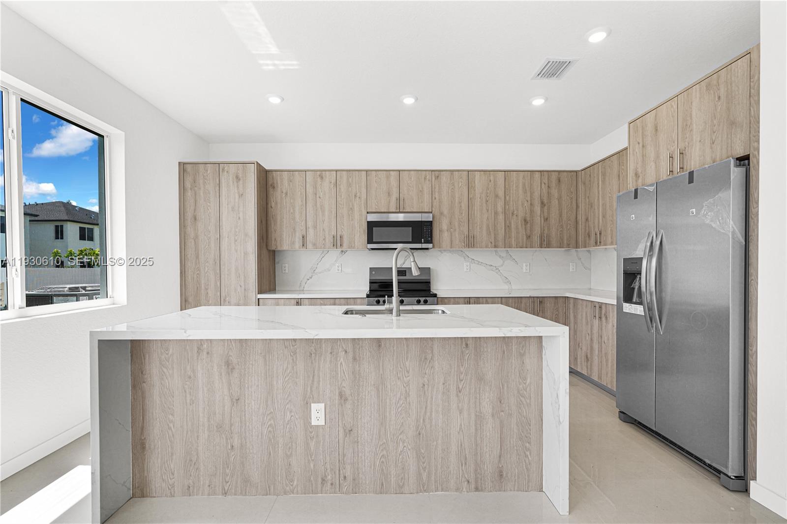 CHLOE ESTATES - Residential