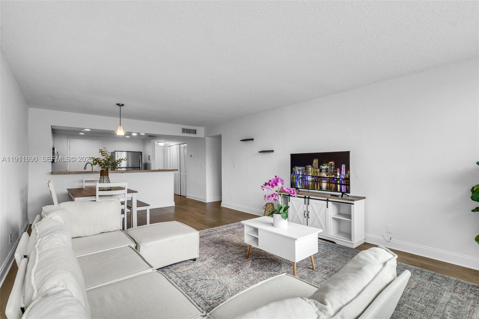 9125 SW 77th Ave 202