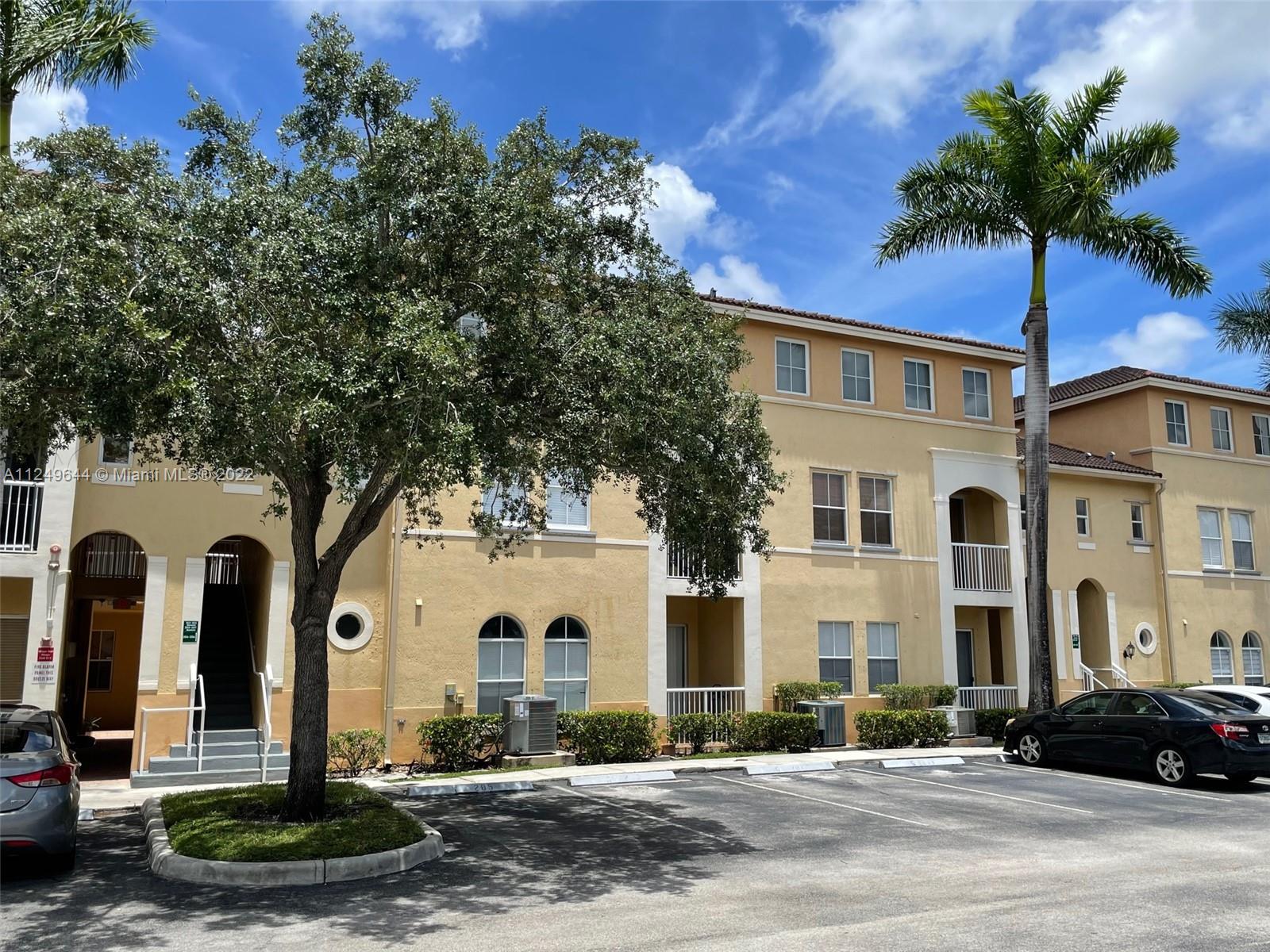 COURTYARDS TWO CONDO - Residential Lease