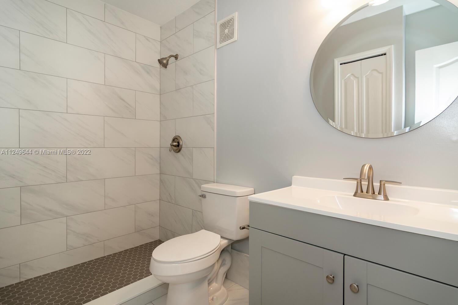 COURTYARDS TWO CONDO - Residential Lease