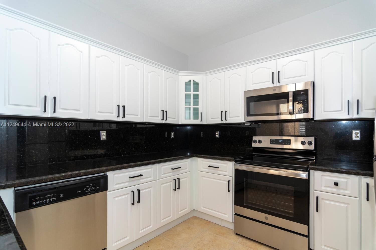 COURTYARDS TWO CONDO - Residential Lease