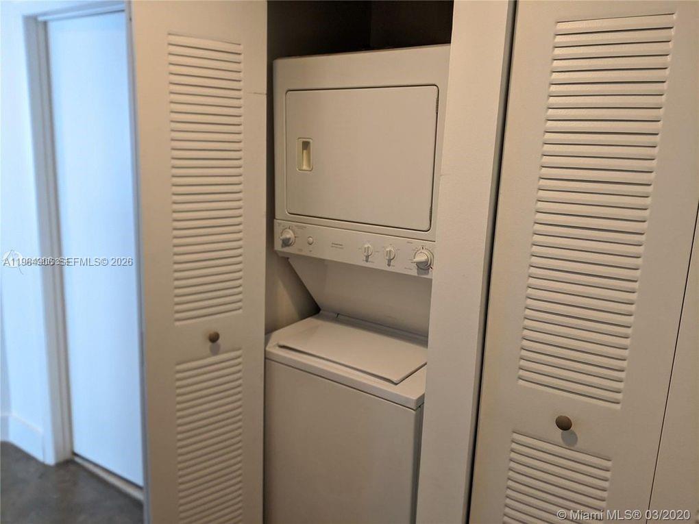 THE LOFT DOWNTOWN II COND - Residential Lease