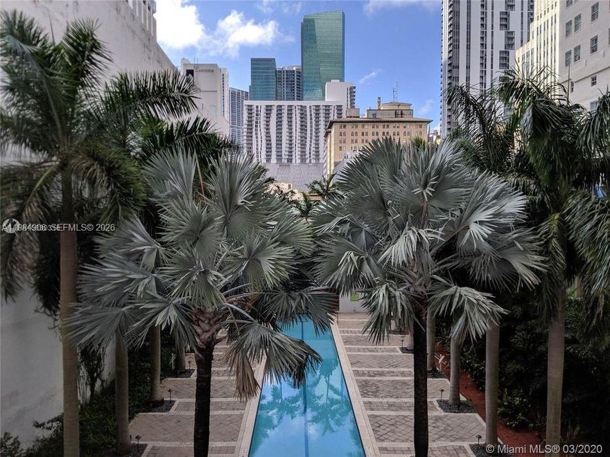 AMAZING FURNISHED 2 BEDROOMS 1 BATH almost 1000 sq AMAZING LOCATION DOWNTOWN MIAMI cable water and internet included . It features stainless steel appliances, Terrazo Countertops, Washer/Dryer, 10FT Ceilings, High Impact Windows, Polished Concrete Floors It's close to restaurants, brickell city center , Miami-Dade college, Bayside shops, views of Biscayne Bay & city! Bldg Amenities: Rooftop Pool and Lap Pool, Spa&Gym, Clubroom/Lounge, 24HR Concierge & Security. call CALL ASAP EASY TO SHOW .. LOCATION LOCATION MIAMI DOWNTOWN