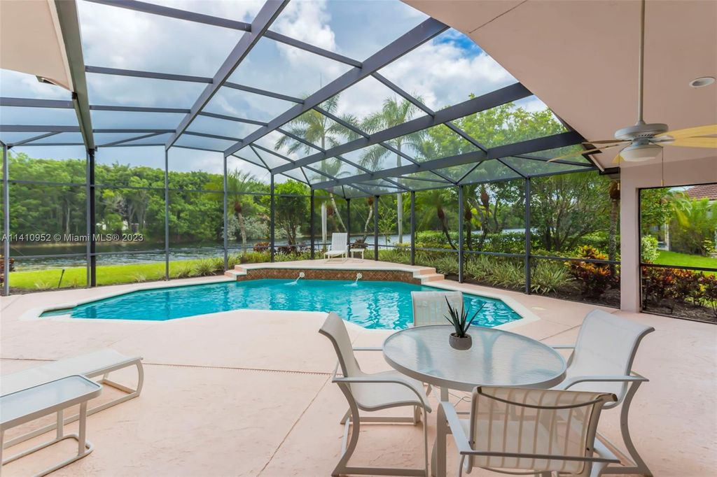 Photo of 474 Stonemont Dr, Weston, FL 33326 (MLS # A11410952)