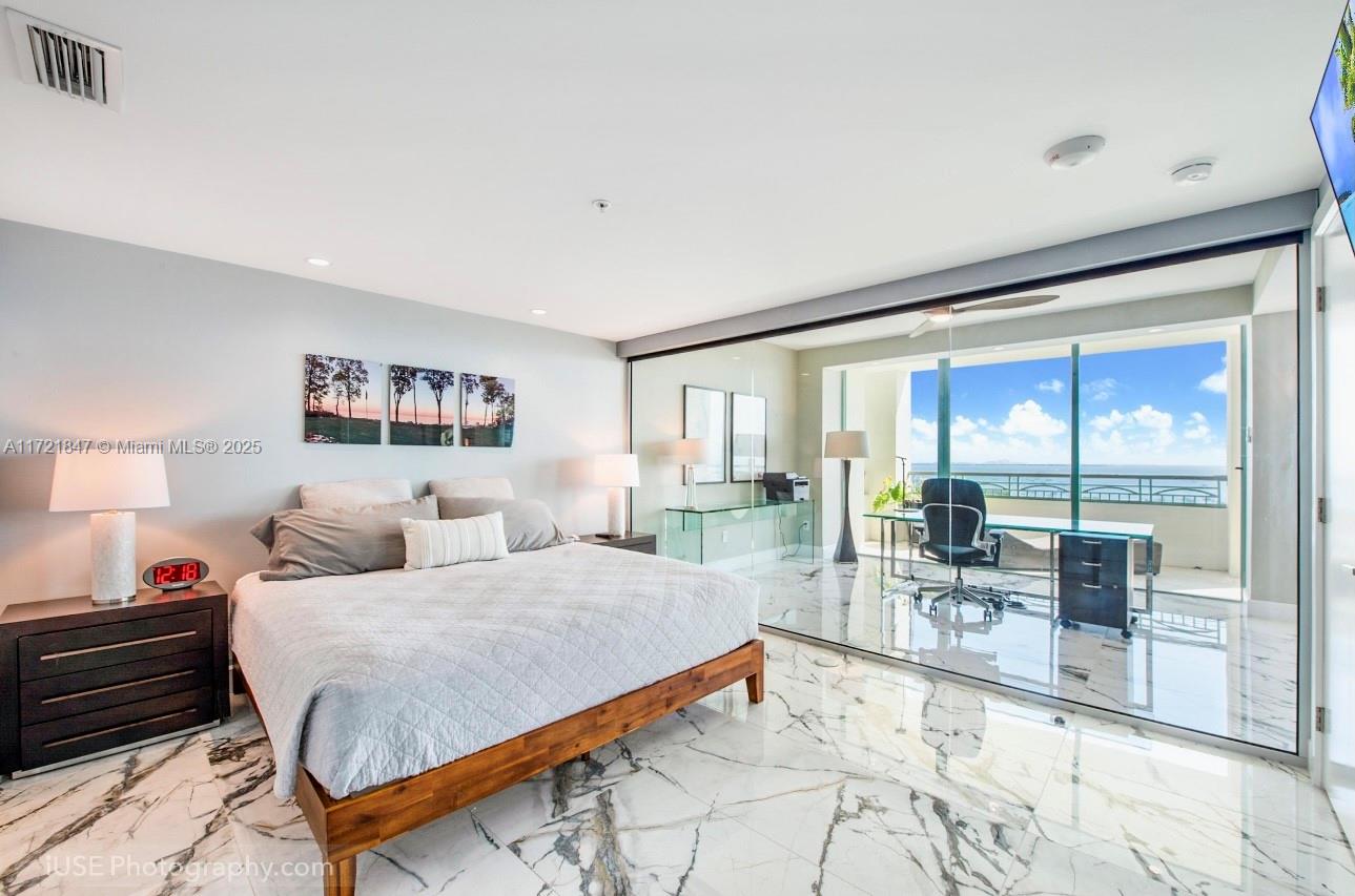 THE TOWER RESIDENCES COND - Residential