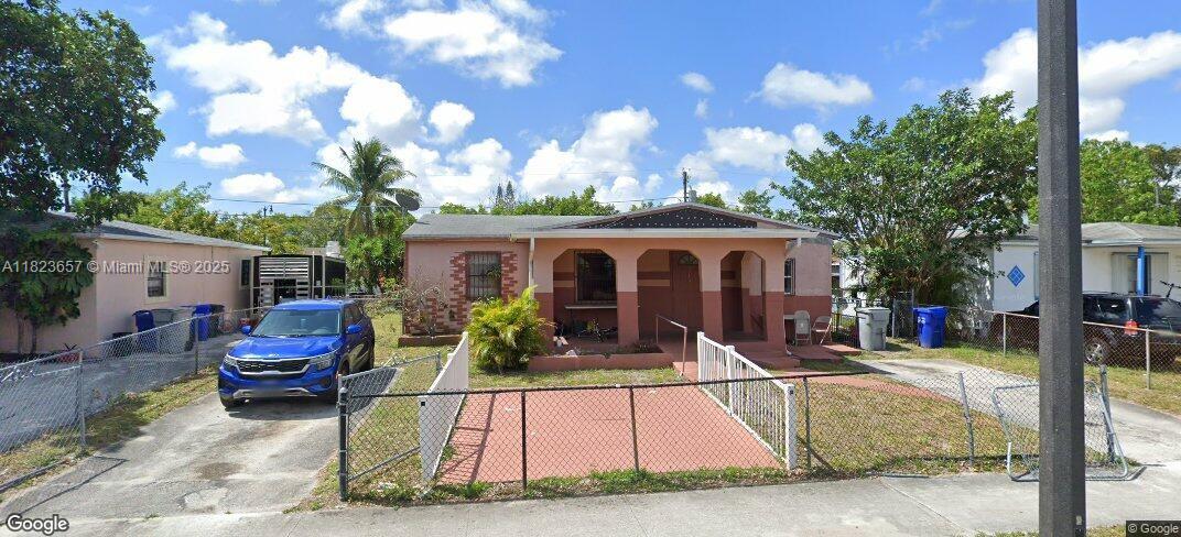 2910 Nw 7th St, Pompano Beach, Broward County, Florida - 4 Bedrooms  
2 Bathrooms - 