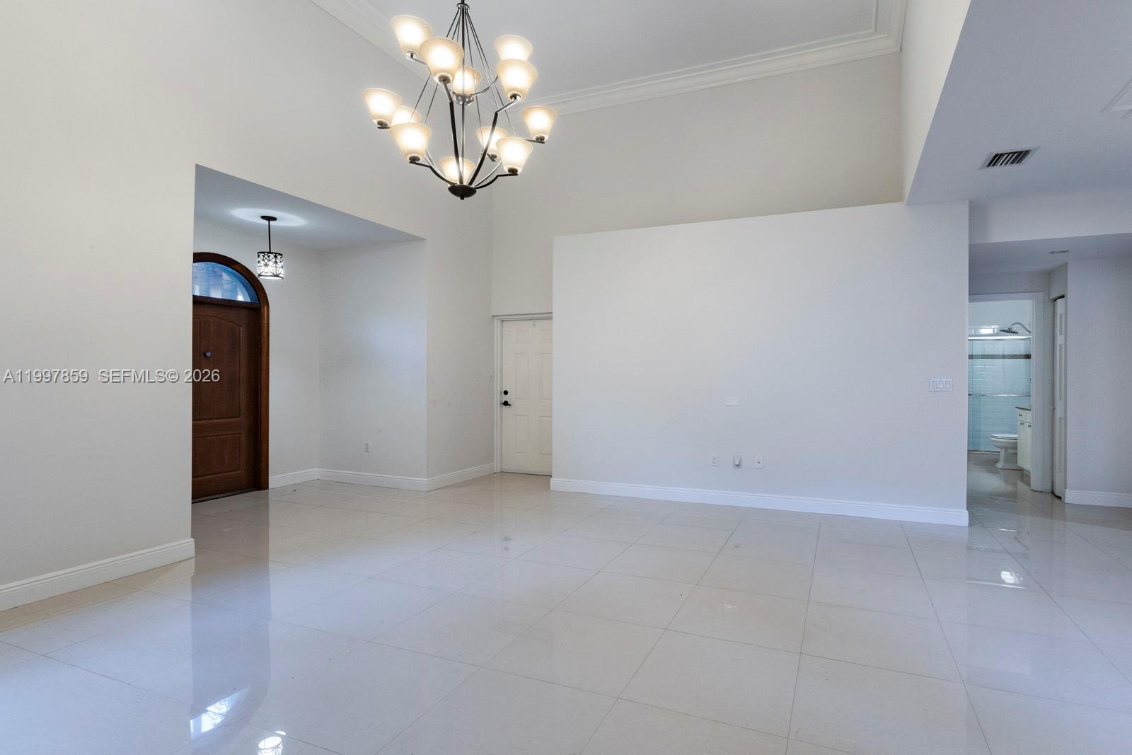 BRICKELL ESTATES - Residential Lease