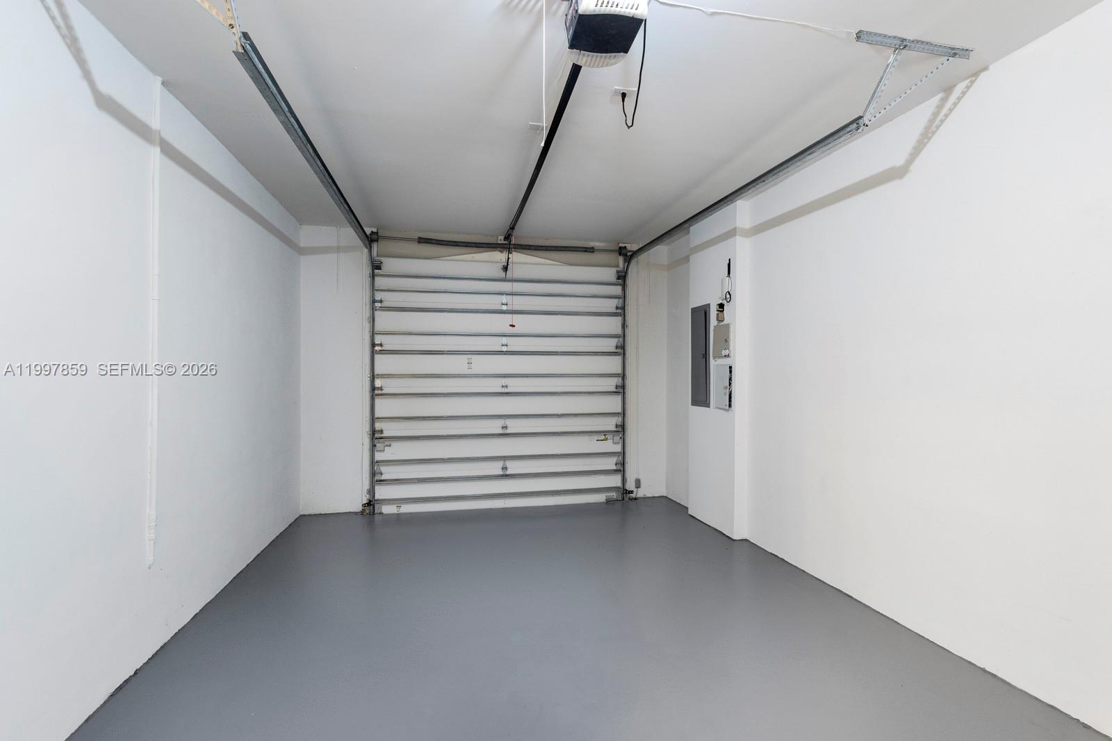 BRICKELL ESTATES - Residential Lease