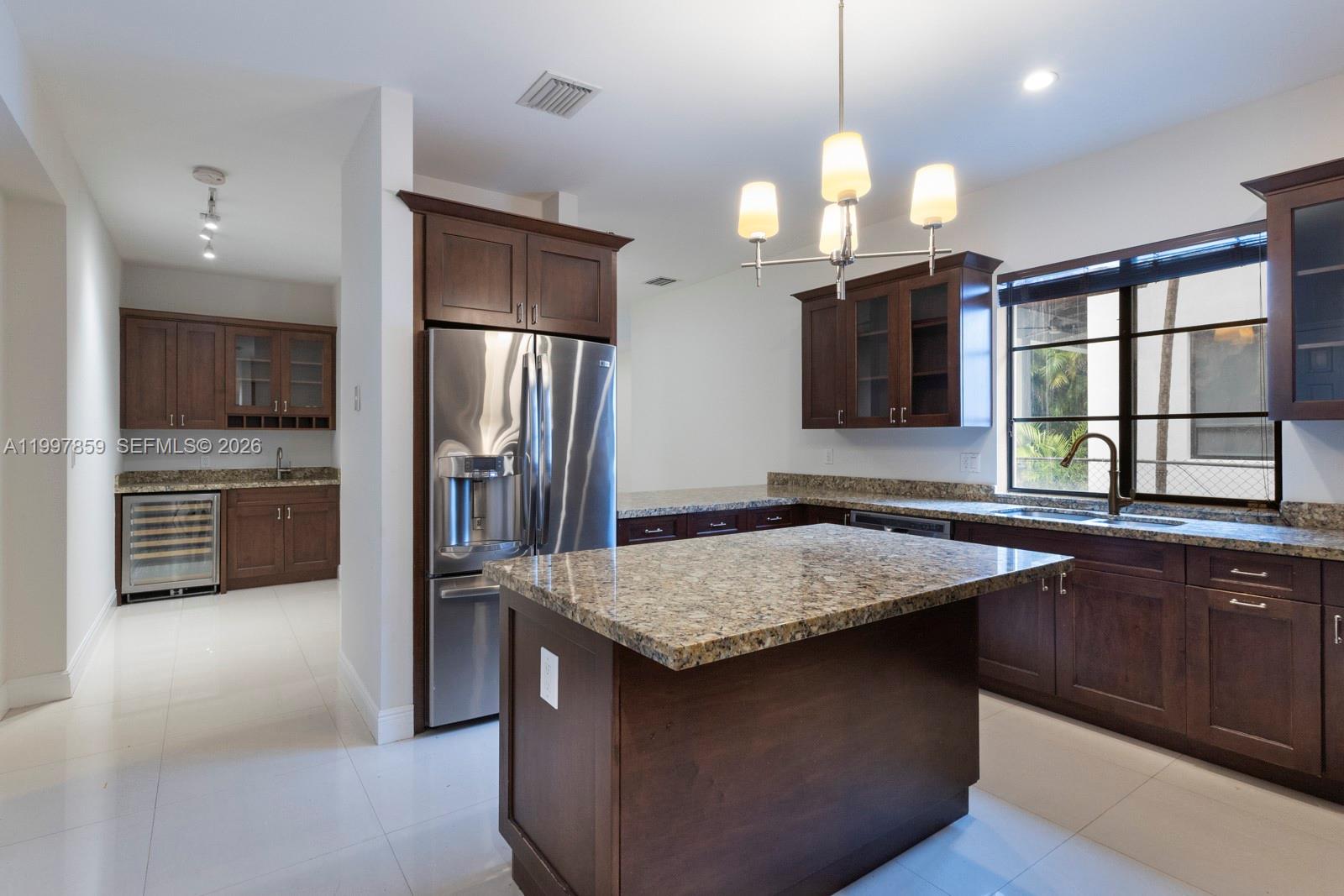 BRICKELL ESTATES - Residential Lease