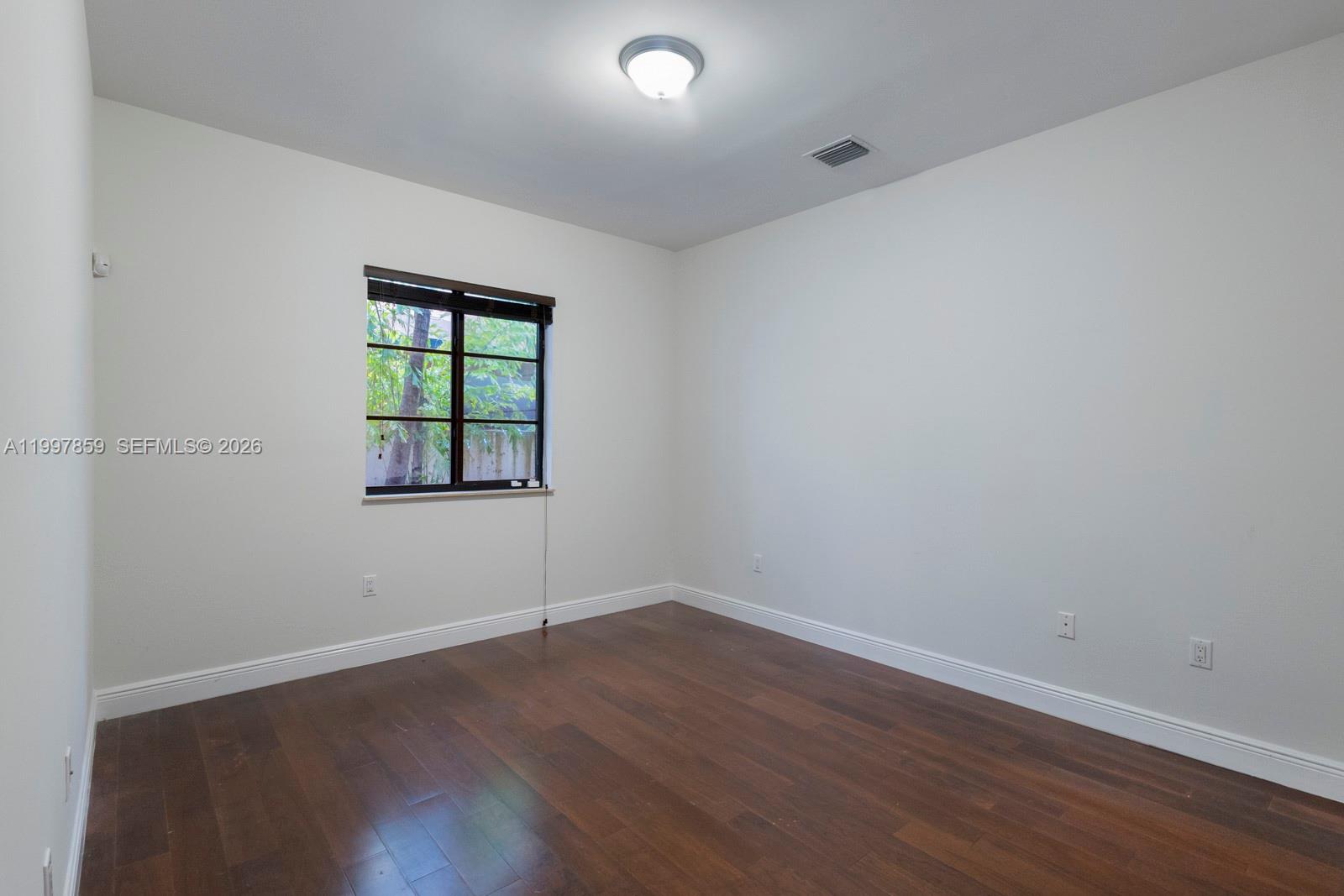 BRICKELL ESTATES - Residential Lease