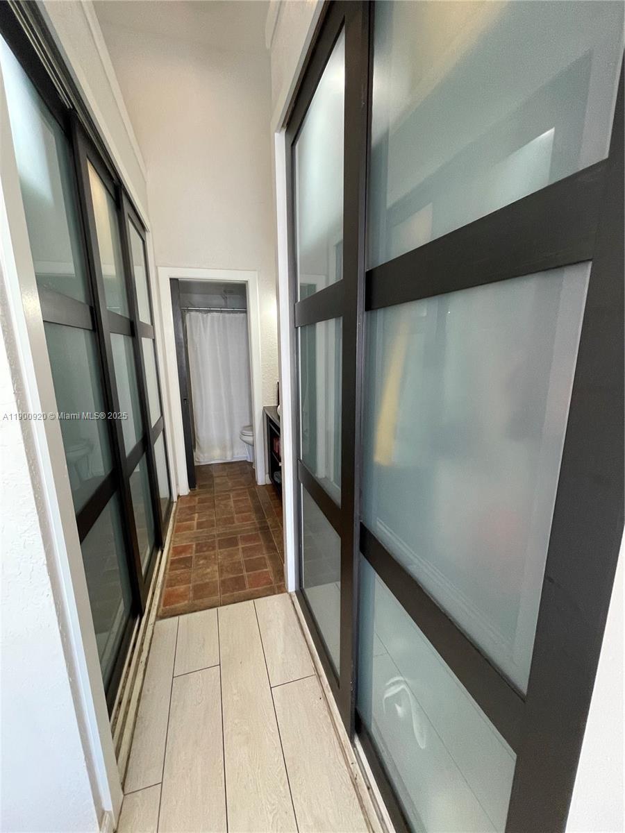 LAKEVIEW CLUB CONDO - Residential Lease