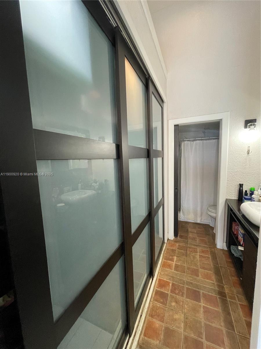 LAKEVIEW CLUB CONDO - Residential Lease