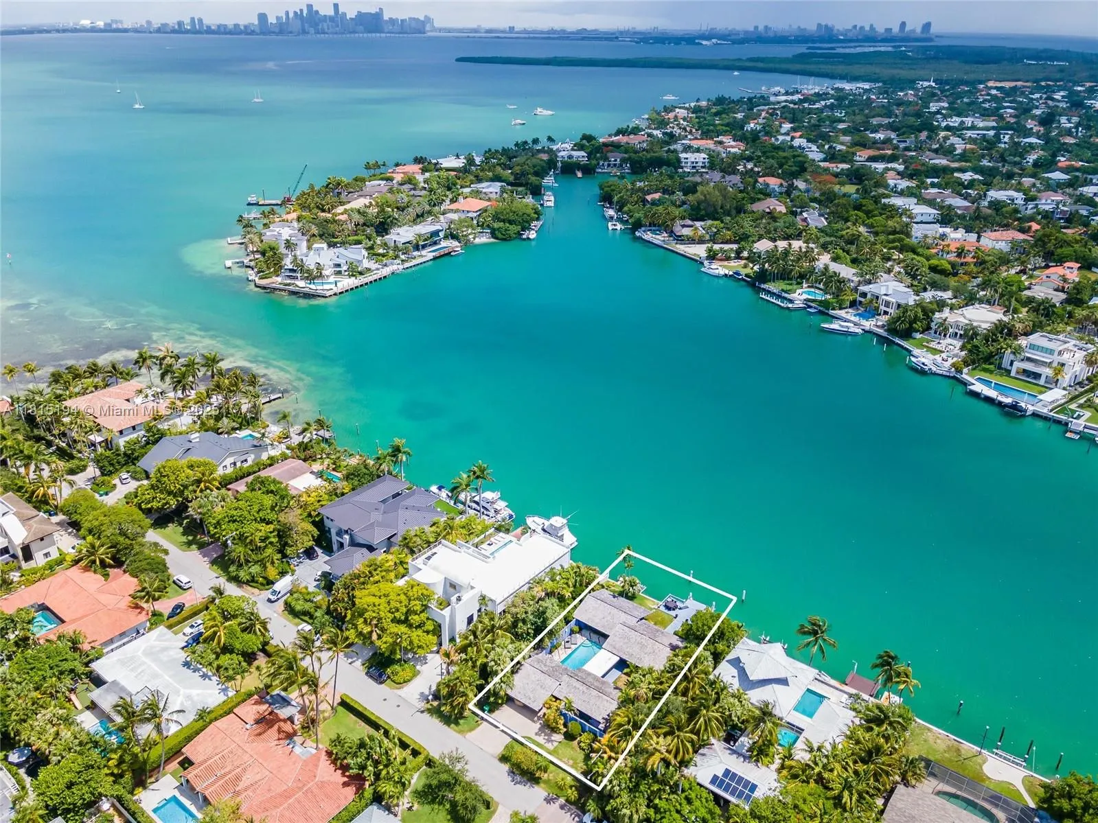 Key Biscayne, Florida 33149, United States, 4 Bedrooms Bedrooms, ,5 BathroomsBathrooms,Residential,Active,145790