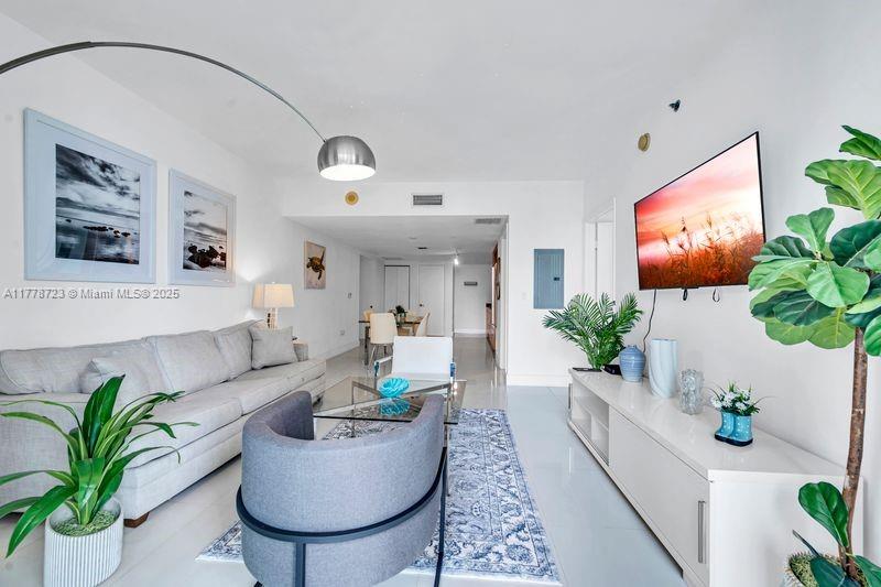 485 Se Brickell Ave 1711, Miami, Broward County, Florida - 1 Bedrooms  
1 Bathrooms - 