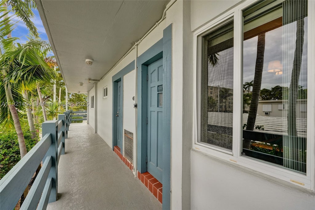 Photo of 1535 SE 15th St #208, Fort Lauderdale, FL 33316 (MLS # A11921450)