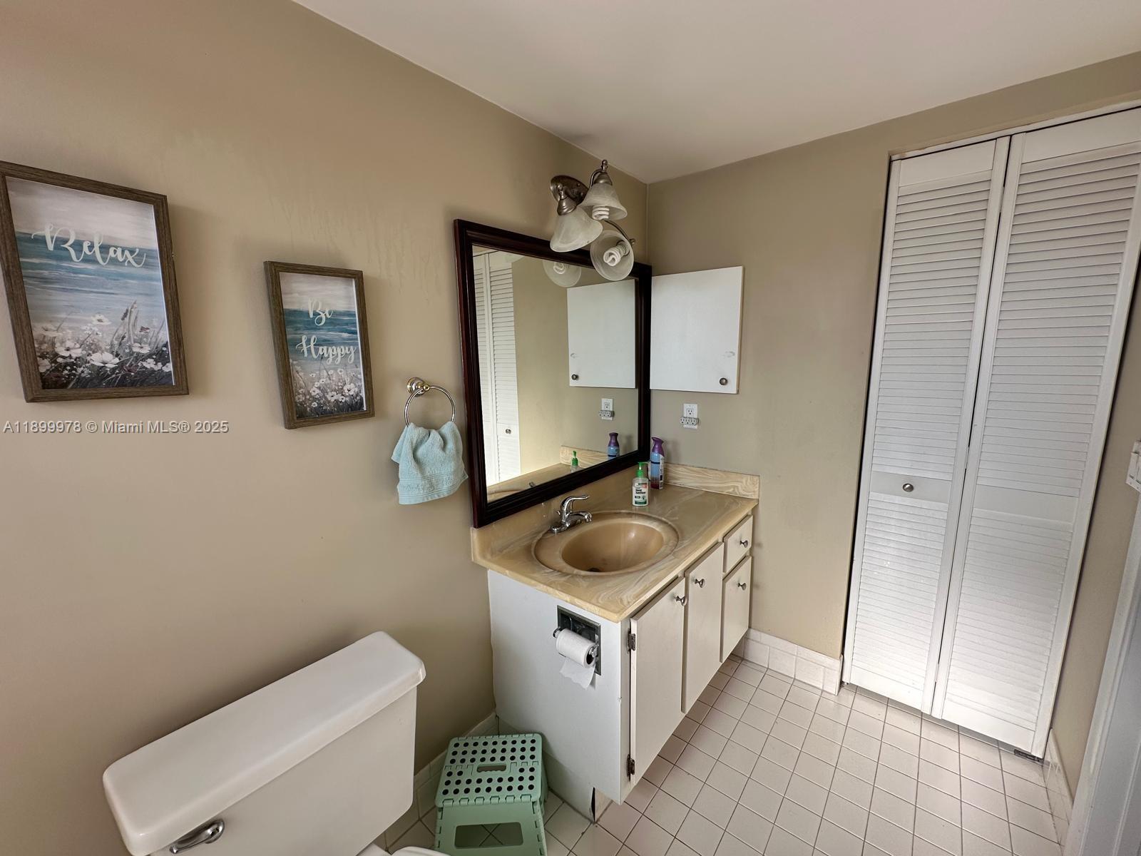 NEW HAMPTON AT CENTURY VI - Residential