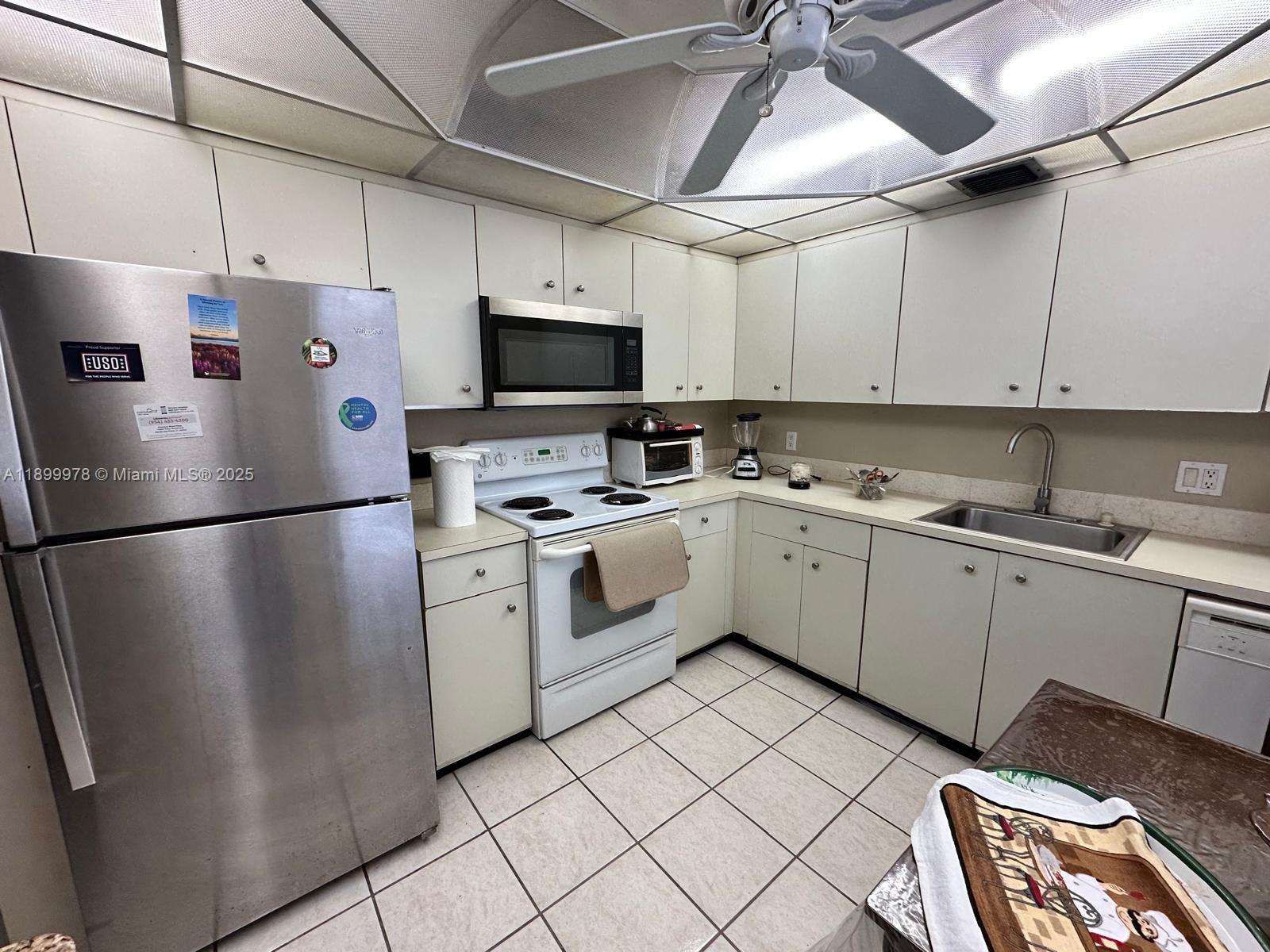 NEW HAMPTON AT CENTURY VI - Residential