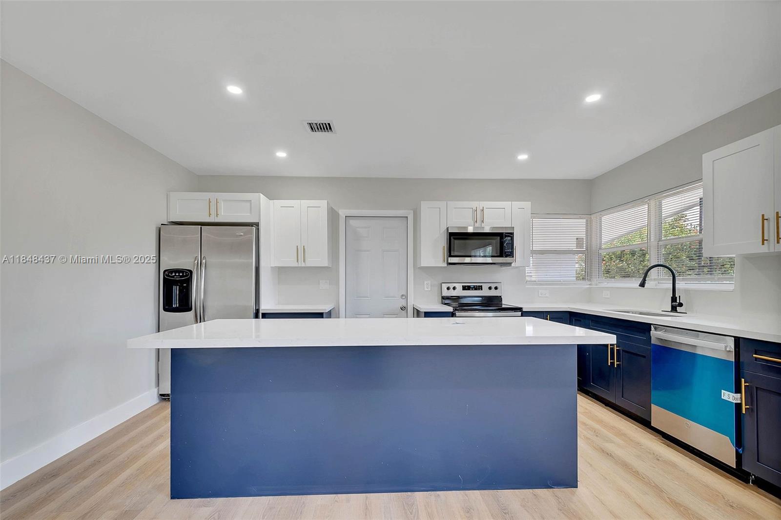 LLOYD ESTATES ADD CORR PL - Residential