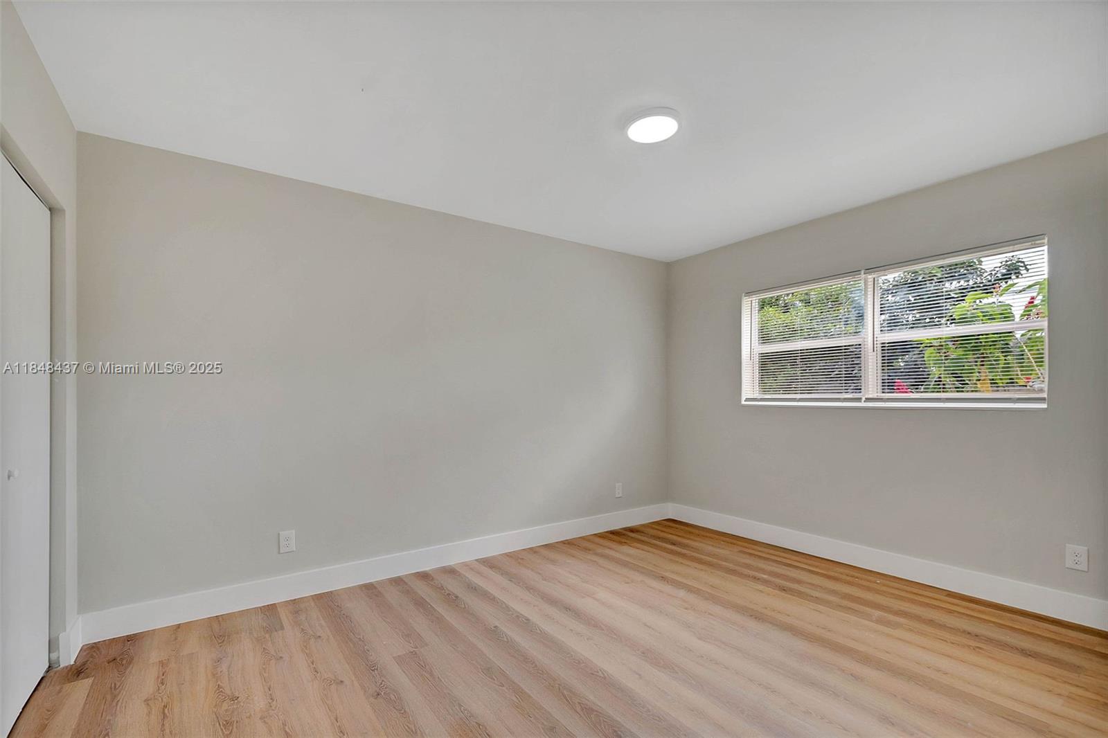 LLOYD ESTATES ADD CORR PL - Residential