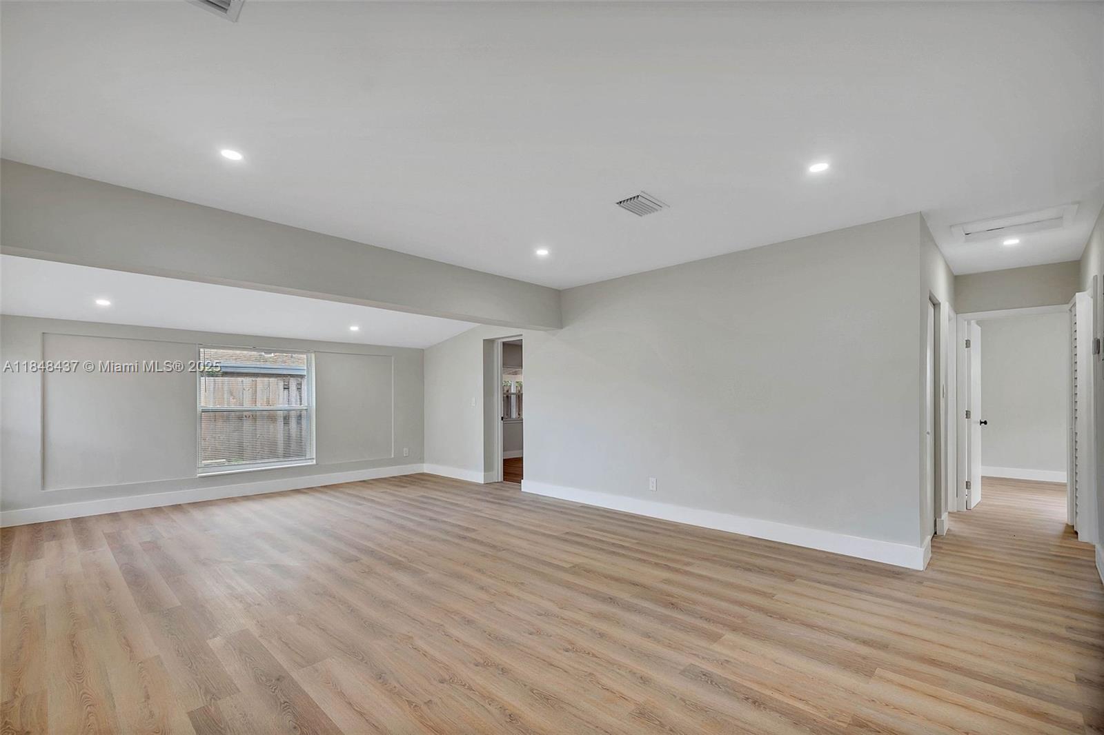 LLOYD ESTATES ADD CORR PL - Residential