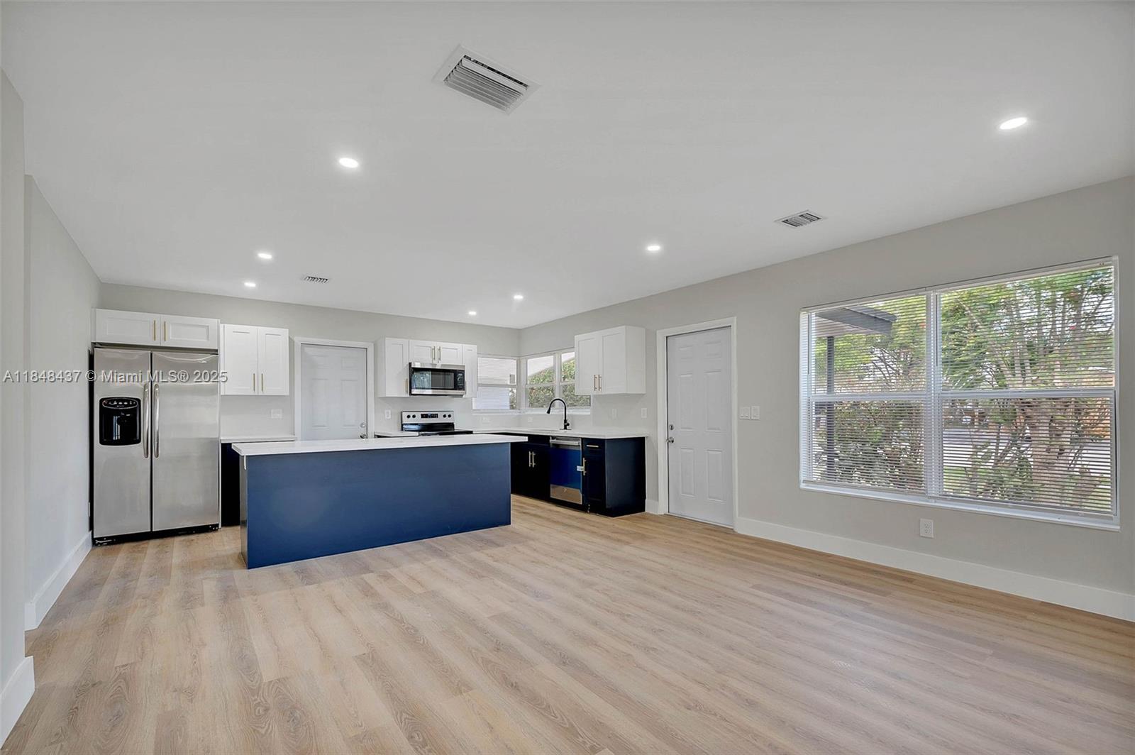 LLOYD ESTATES ADD CORR PL - Residential